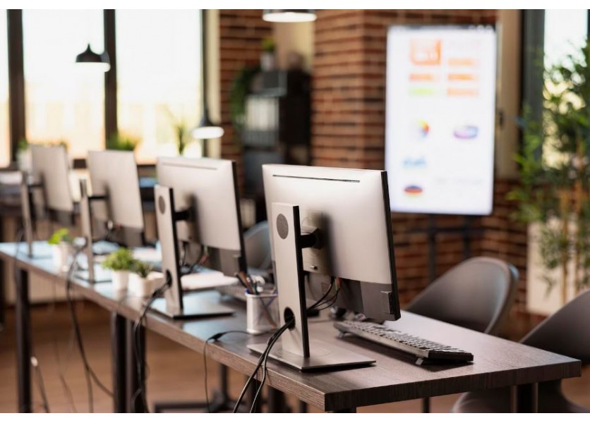 Do generálnej skúšky eMaturity sa zapája viac ako 95 % stredných škôl