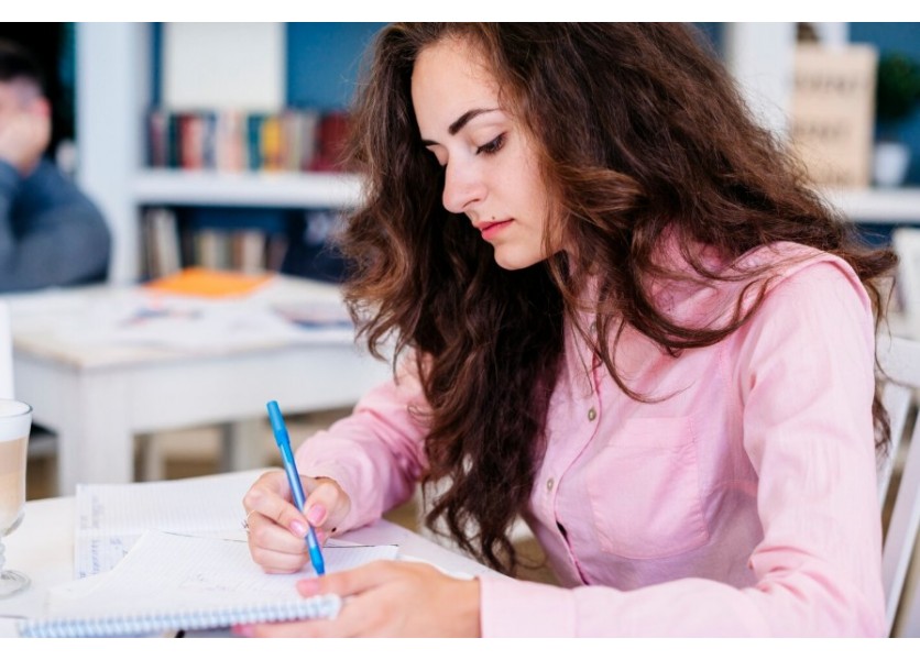 Testovanie deviatakov aj písomné maturitné skúšky budú v marci Testovanie deviatakov aj písomné maturitné skúšky budú v marci