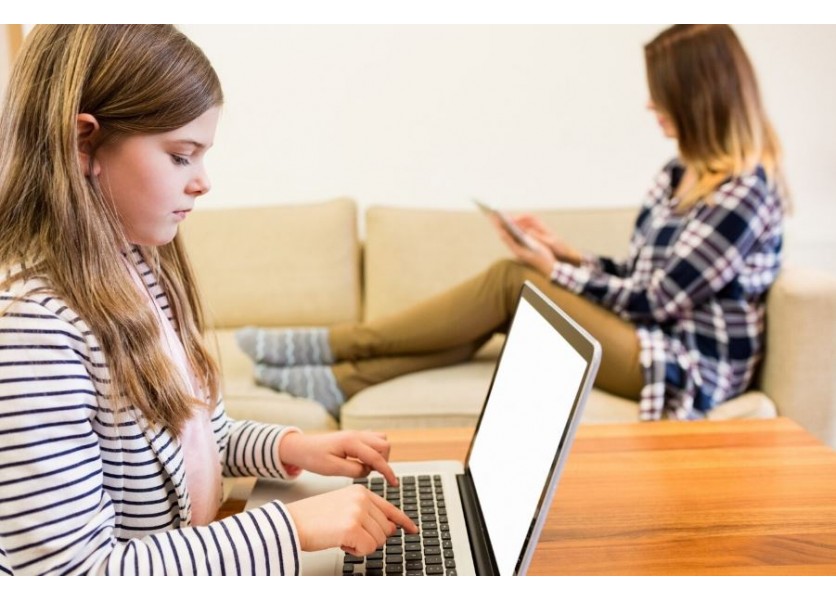 Učitelia tvrdia, že používanie umelej inteligencie v školskej práci negatívne ovplyvňuje učenie