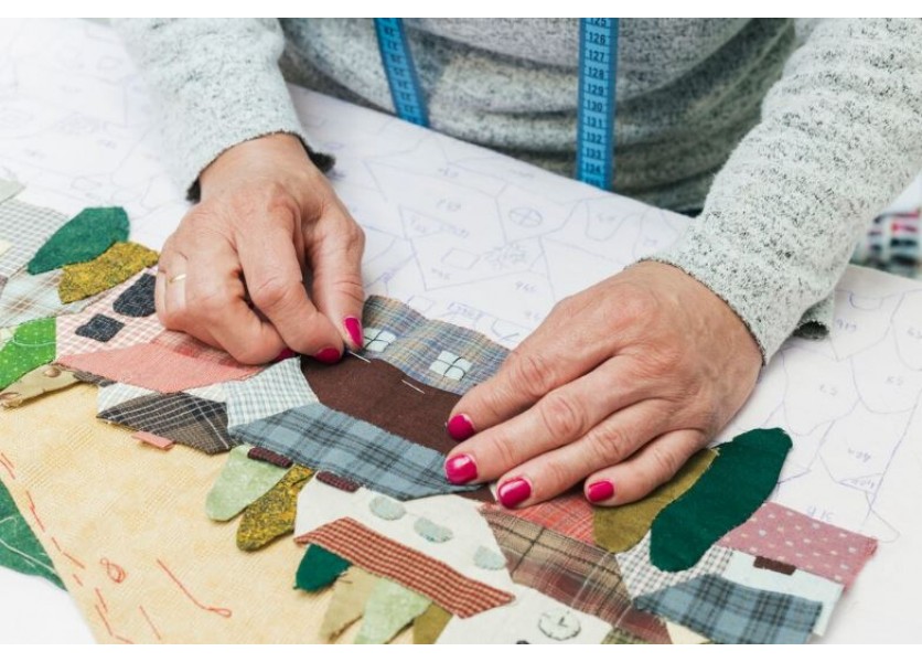 Rehúš: Namiesto toho, aby ministerstvo zabezpečilo dôstojné platy učiteľov, hľadá len záplaty