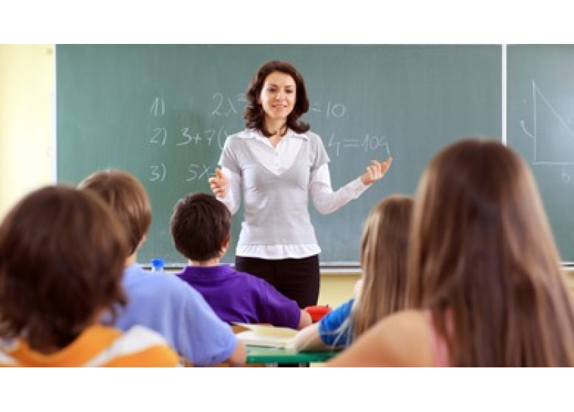 Skončil školu a zažaloval učiteľku za diskrimináciu