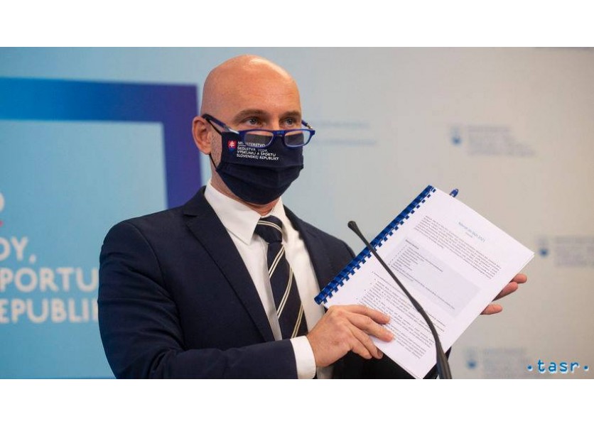 Alternatívna platforma rektorov hodnotí prácu Gröhlinga zatiaľ pozitívne