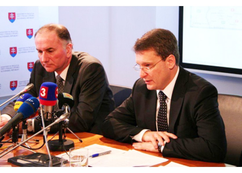 Jurzyca nástupcovi: Bude treba riešiť nezamestnaných absolventov