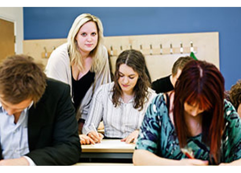 Slovenčinári na gymnáziách získajú slobodu pri tvorbe osnov Slovenčinári na gymnáziách získajú slobodu pri tvorbe osnov