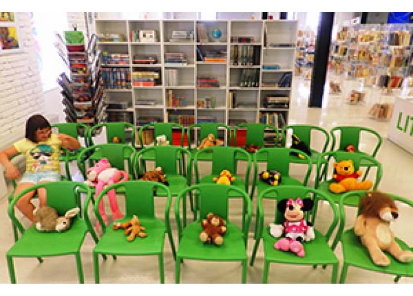 Knižnica plní narodeninové sľuby