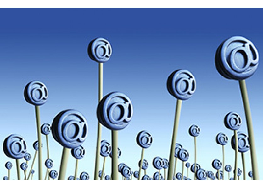 Rezort vybuduje pre školy v piatich okresoch optickú sieť