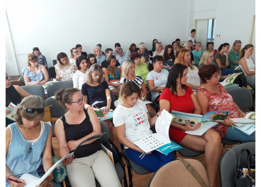 Až štyri série bezplatných školení pre učiteľov – už v septembri!