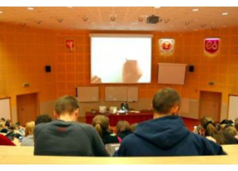 Vysoké školy rušia externé štúdium