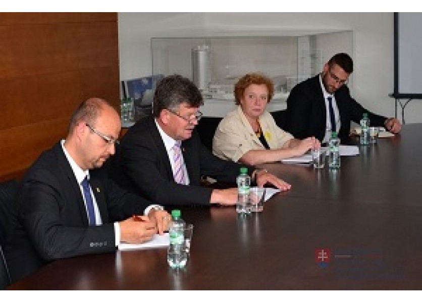 Petičný výbor odborového zväzu u ministra školstva