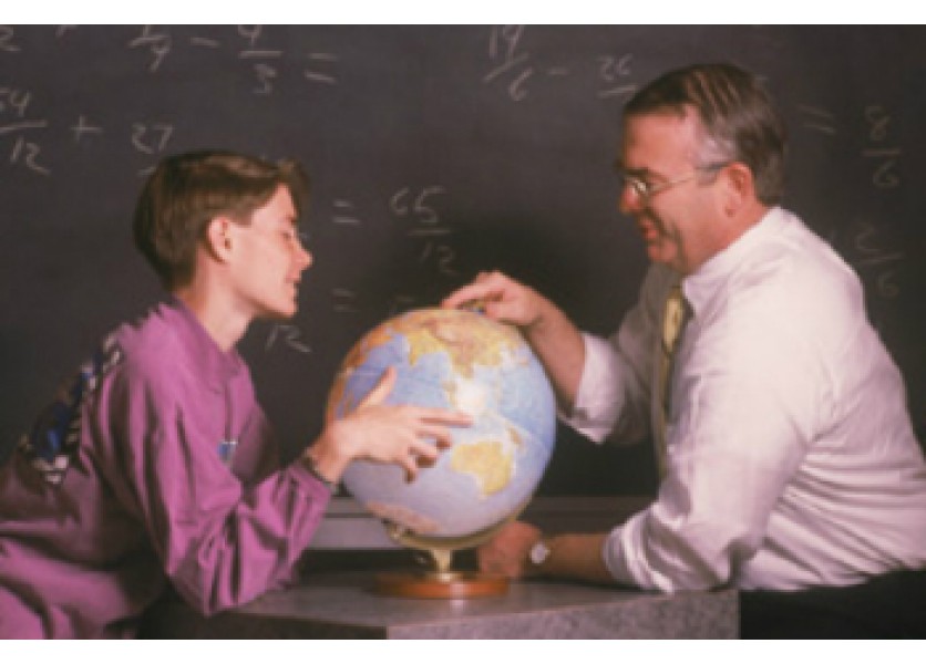 Autorita riaditeľa a budovanie jeho vzťahov so žiakmi