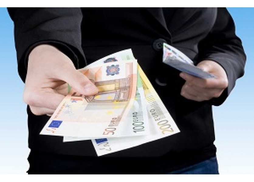 Učiteľom zvýšia platy na úkor prepustených kolegov a zatvorených škôl