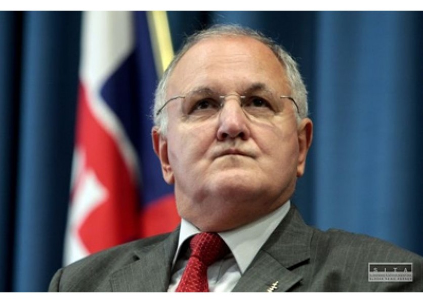 Platy učiteľov nevystrelia