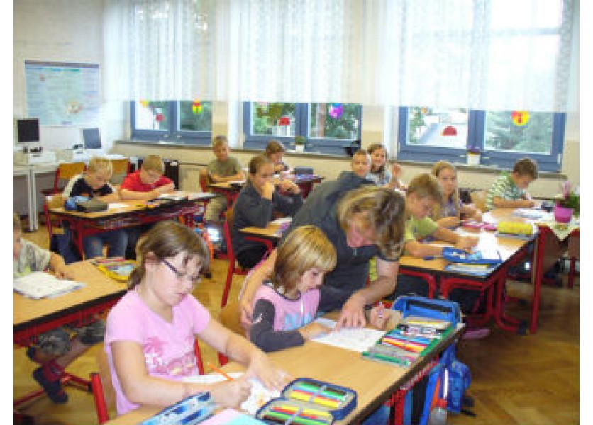 Do národnostných škôl nastúpi málo prvákov