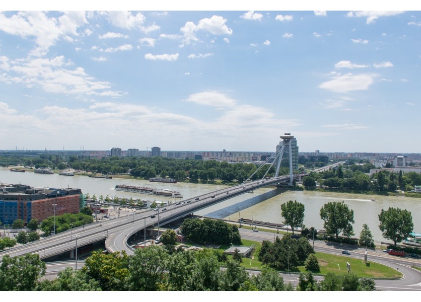 Petržalským učiteľom pomáha pri integrovaní žiakov aj 9 asistentov