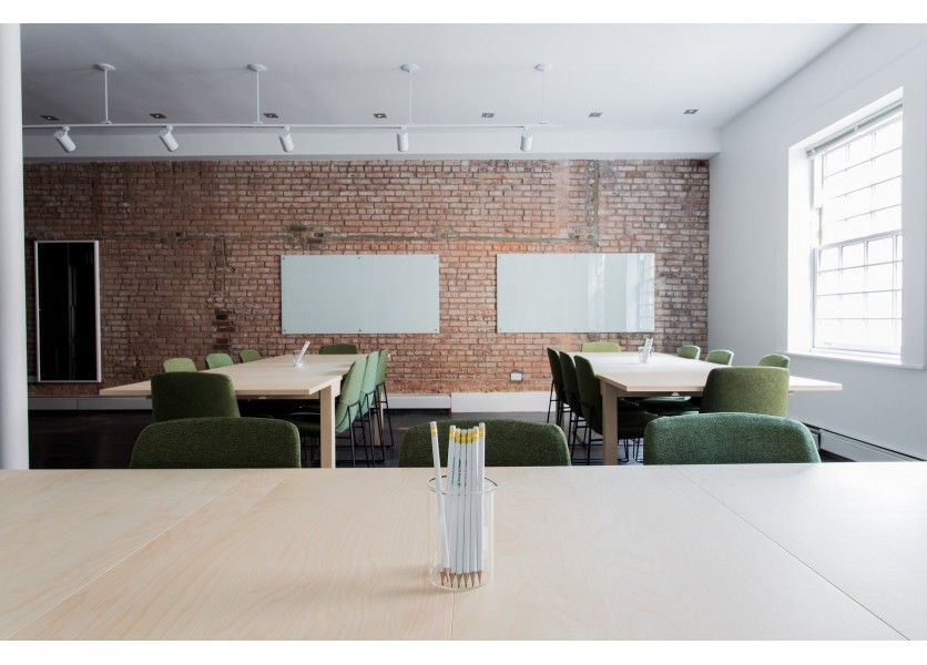 Školy a školské zariadenia budú 14 dní zavreté