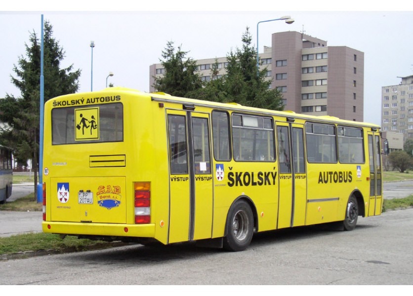 Školáci dostali nový školský autobus Školáci dostali nový školský autobus