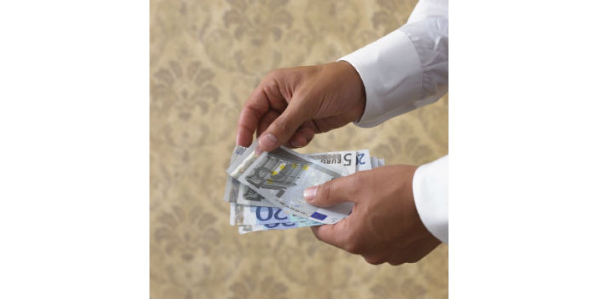 Náš učiteľ má o 148 eur menej ako český Náš učiteľ má o 148 eur menej ako český
