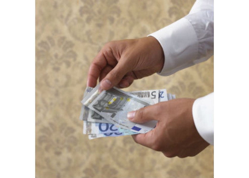 Náš učiteľ má o 148 eur menej ako český