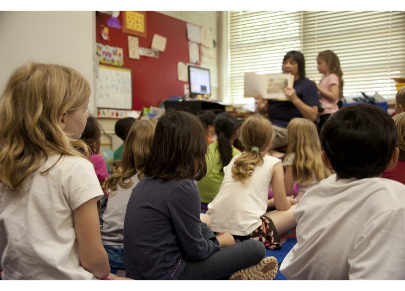 Analytik: Stratégia, aby sa školy nezatvárali, sa mala realizovať skôr