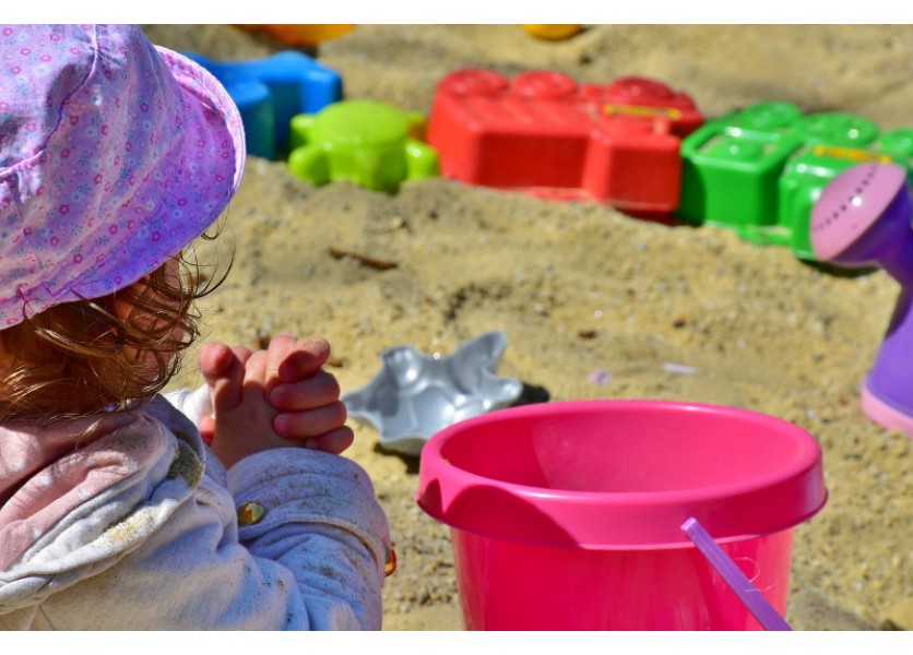 Pieskoviská predstavujú riziko, deťom ich však netreba zakazovať