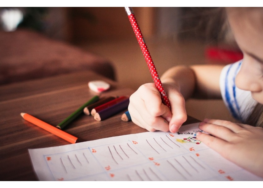 Platy učiteľov sa postupne zvyšujú, reaguje ministerstvo školstva na správu Európskej komisie Platy učiteľov sa postupne zvyšujú, reaguje ministerstvo školstva na správu Európskej komisie