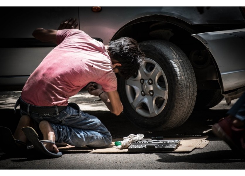 Bez podpory vlády budú školy ďalej vychovávať deti pre úrady práce, tvrdia priemyselné zväzy
