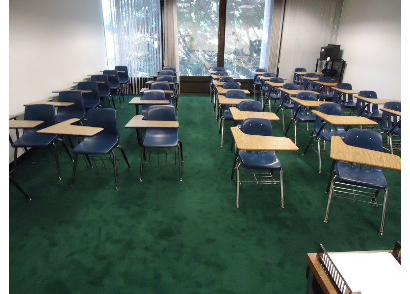 Školskí odborári pre situáciu na Ukrajine oddialili termín štrajku