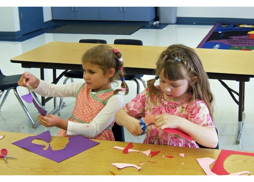 Predprimárne vzdelávanie by malo byť povinné pre všetky päťročné deti Predprimárne vzdelávanie by malo byť povinné pre všetky päťročné deti