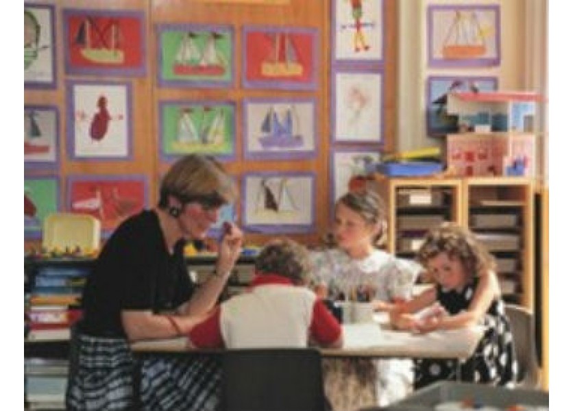 Kradol v škôlke, zničil potrubie na WC a vytopil ju