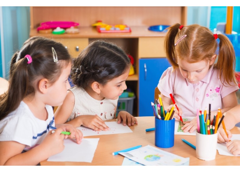 Rukopis detí je horší. Aj pre mobily