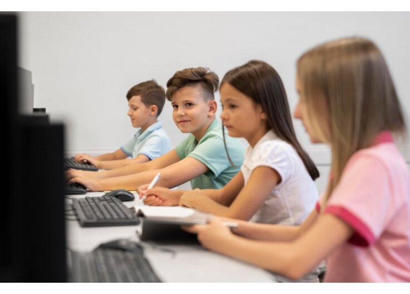 Náhrada výučby počas pandémie bola ťažko dosiahnuteľná, tvrdí starosta Jarovníc Náhrada výučby počas pandémie bola ťažko dosiahnuteľná, tvrdí starosta Jarovníc