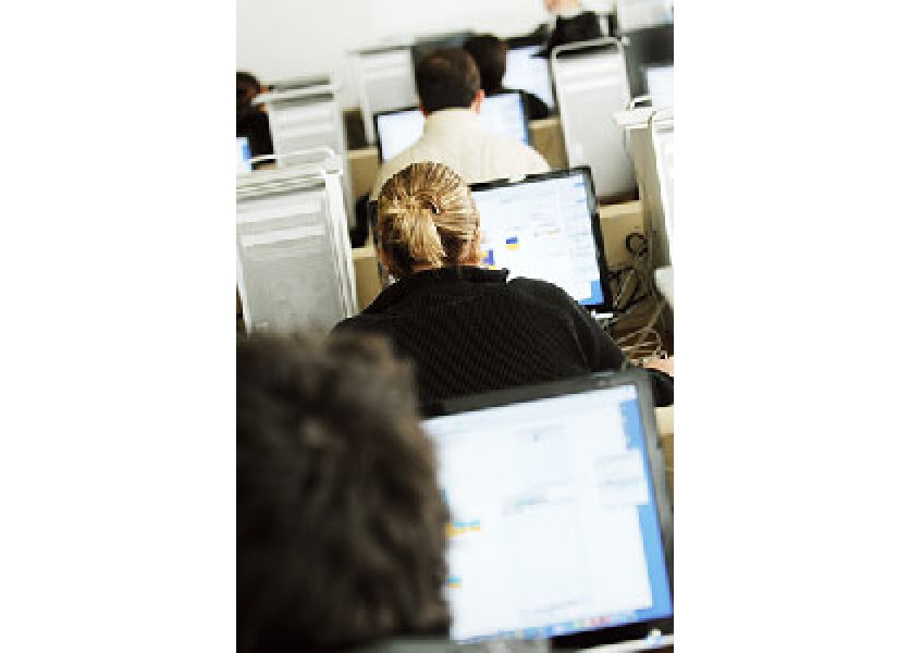 Školy chcú rýchlejší internet aj peniaze na obnovu techniky