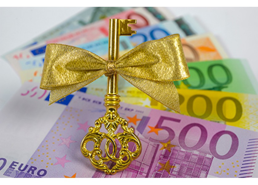 Zriaďovatelia môžu presúvať 5% na platy medzi školami