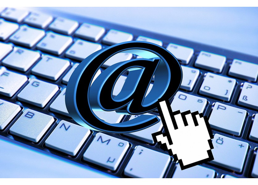 Elektronickú schránku musia mať aj školy, upozorňuje NASES