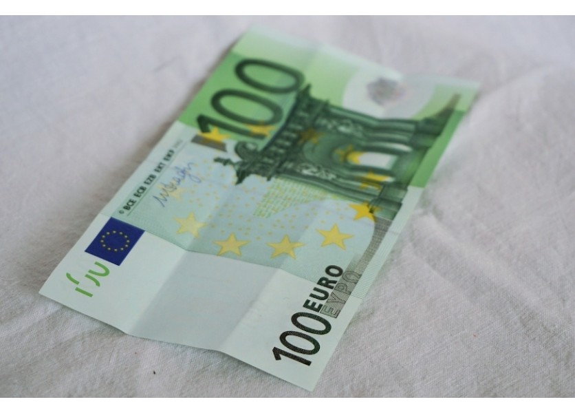 Rezort školstva: Čerpaniu eurofondov neprospievajú sústavne útoky