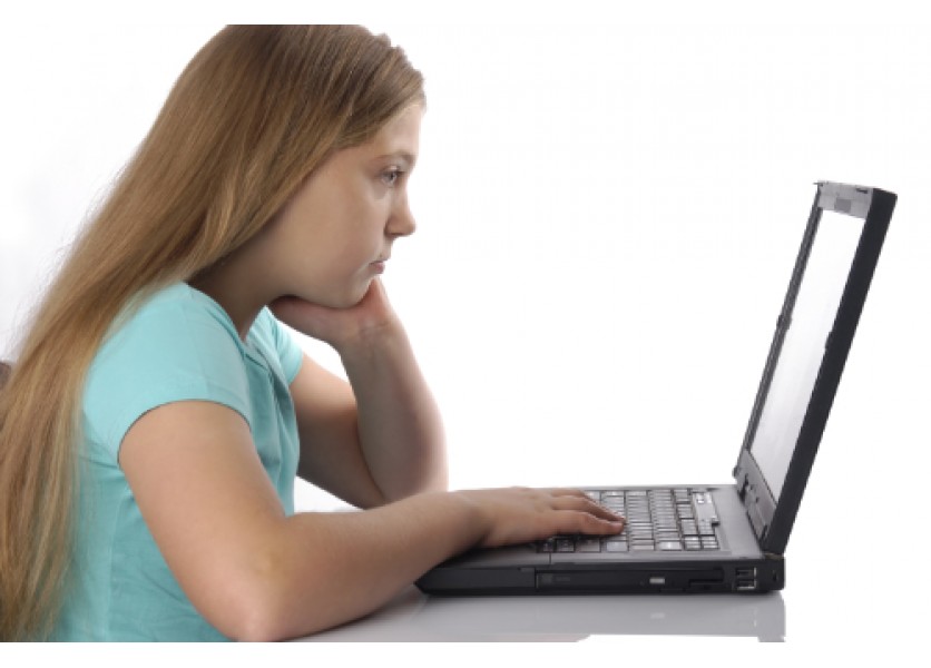 Facebook – závislosť moja každodenná