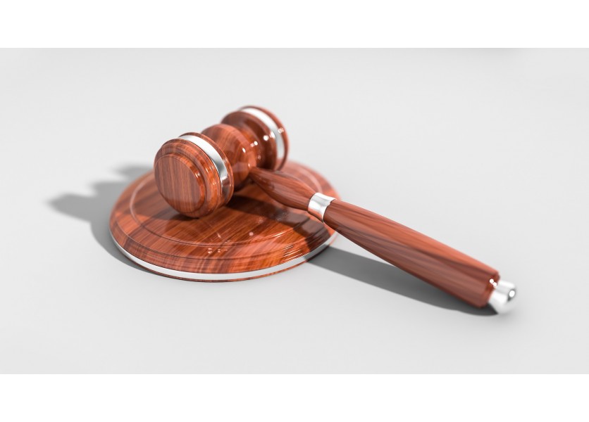 Na nový zákon o vysokých školách by nemala vplývať novela o odoberaní akademických titulov