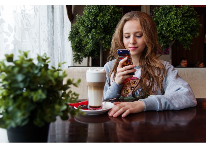 Rodičia sú za zákaz mobilov v školách