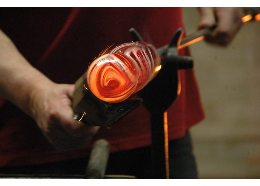 Duálne vzdelávanie ponúka pre študentov viacero výhod