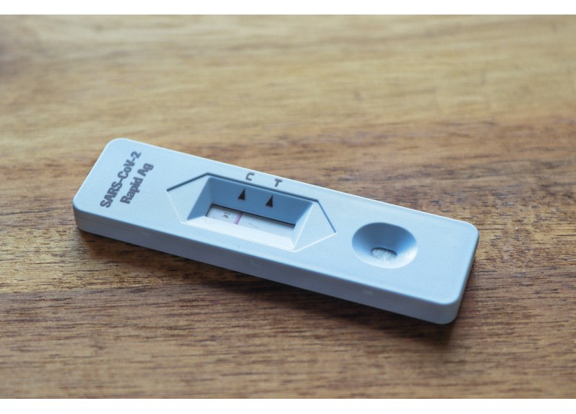 Vláda schválila nákup piatich miliónov kusov antigénových testov pre školy