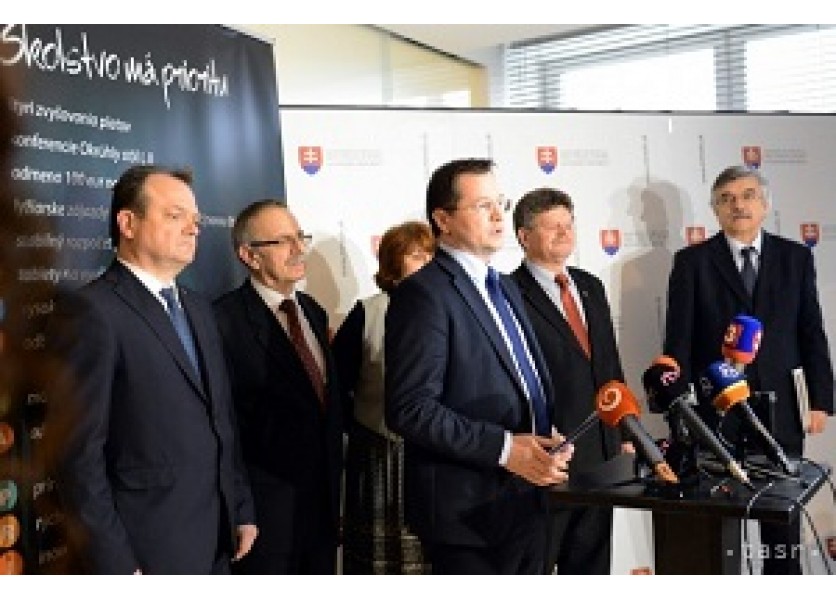 J. DRAXLER: Školské organizácie požadujú nereálne zvýšenie platov