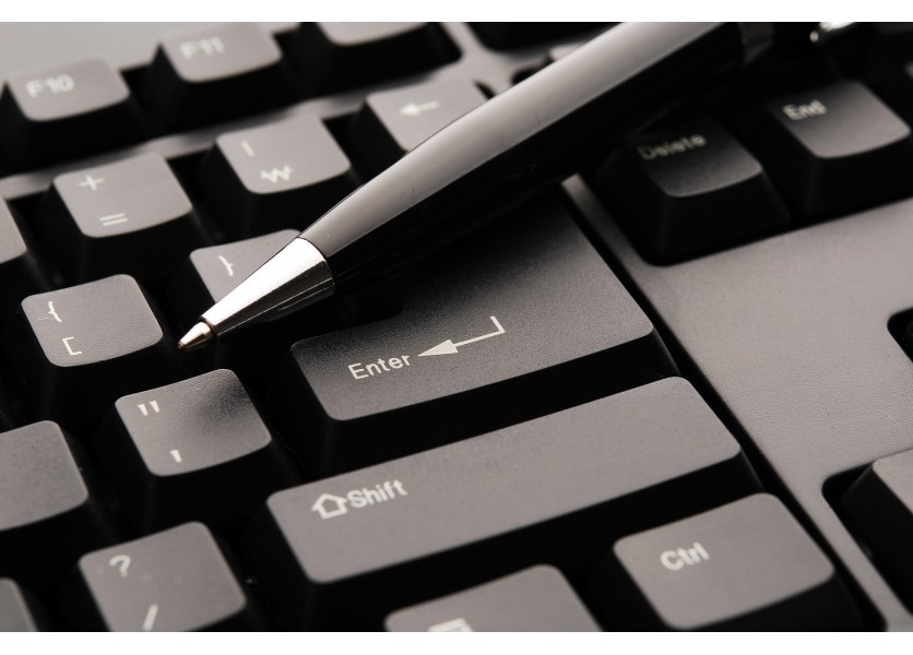 Gröhling verí, že za dva roky budú všetky druhy overovania vedomostí online