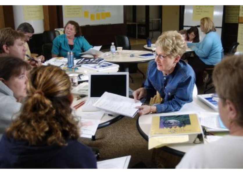 Spolupráca obecnej a územnej školskej rady s radami škôl, zriaďovateľmi a riaditeľmi