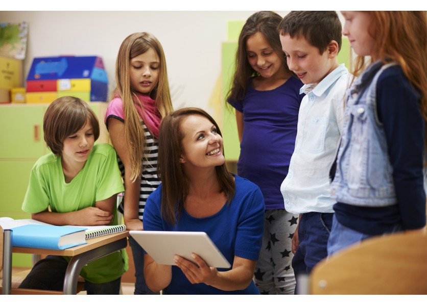 Viete, ako vyučuje lenivý učiteľ? Viete, ako vyučuje lenivý učiteľ?