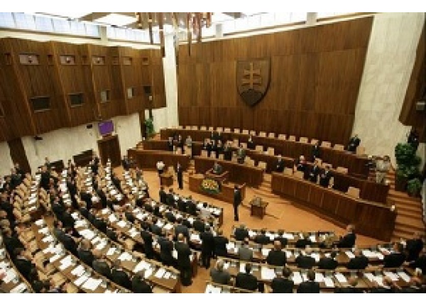 Mimoriadna schôdza k školstvu a zdravotníctvu bude vo štvrtok