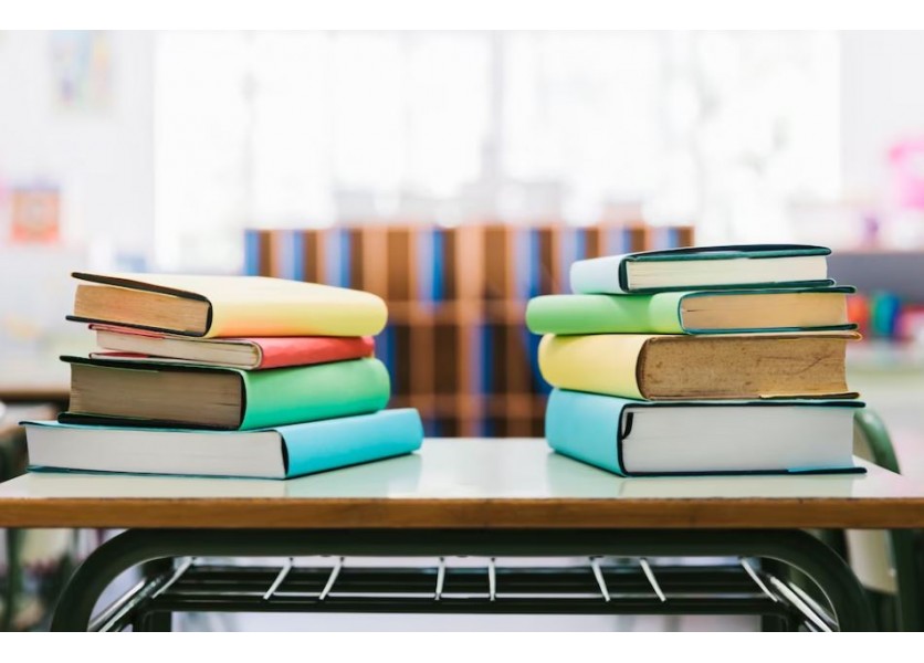 Vydavatelia učebníc navrhujú ako legislatívne ukotviť učebnicový trh