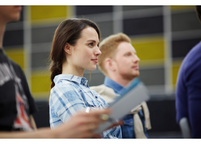 Zamestnávatelia chcú menej stredných škôl