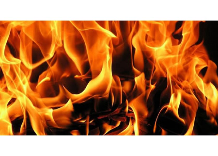 Fyzika - Prečo plamene vždy smerujú nahor?