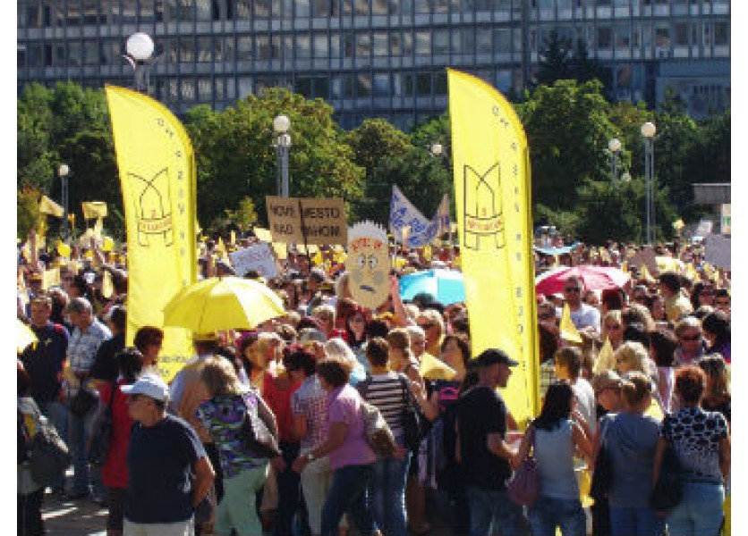 Odborári štrajk odložia, no na svojich požiadavkách trvajú