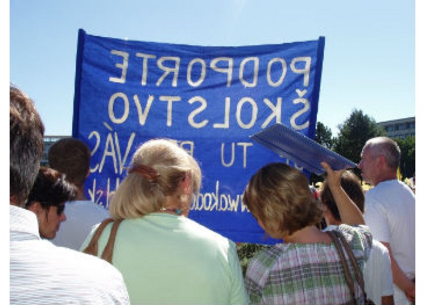 Výzva školských odborárov šéfom strán zostala bez odozvy